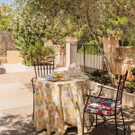 Mit Privatpool Fuer 6 Personen Ca 130 M In Cala Figuera, Balearen Mallorca